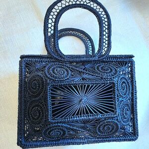 Apaya small straw handbag